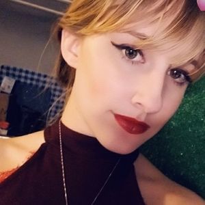 Meet your Posher, Crysta